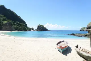 Foto arsip: 20160402101001 - Koko beach 50 kms west of Maumere.