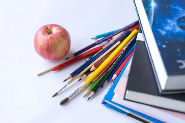 Distribusi Perlengkapan Sekolah TTU Tersisa di Tiga Kecamatan