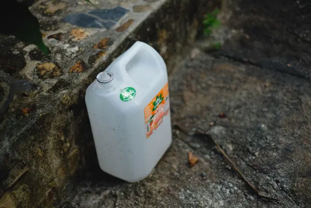 Satgas Pamtas Amankan 1.820 Liter Solar di Belu