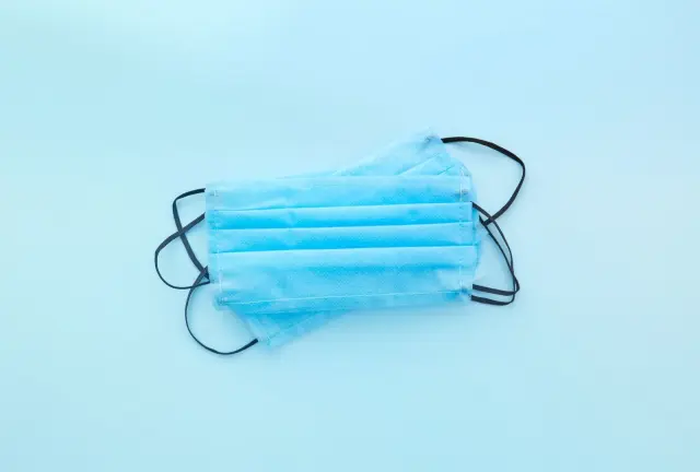 Dinas Kesehatan Lembata Bagikan Masker Saat Fenomena Haze